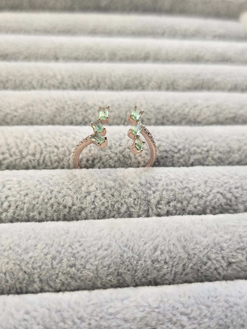 Size 8 Peridot Rose Gold Plated Bomb Party Ring